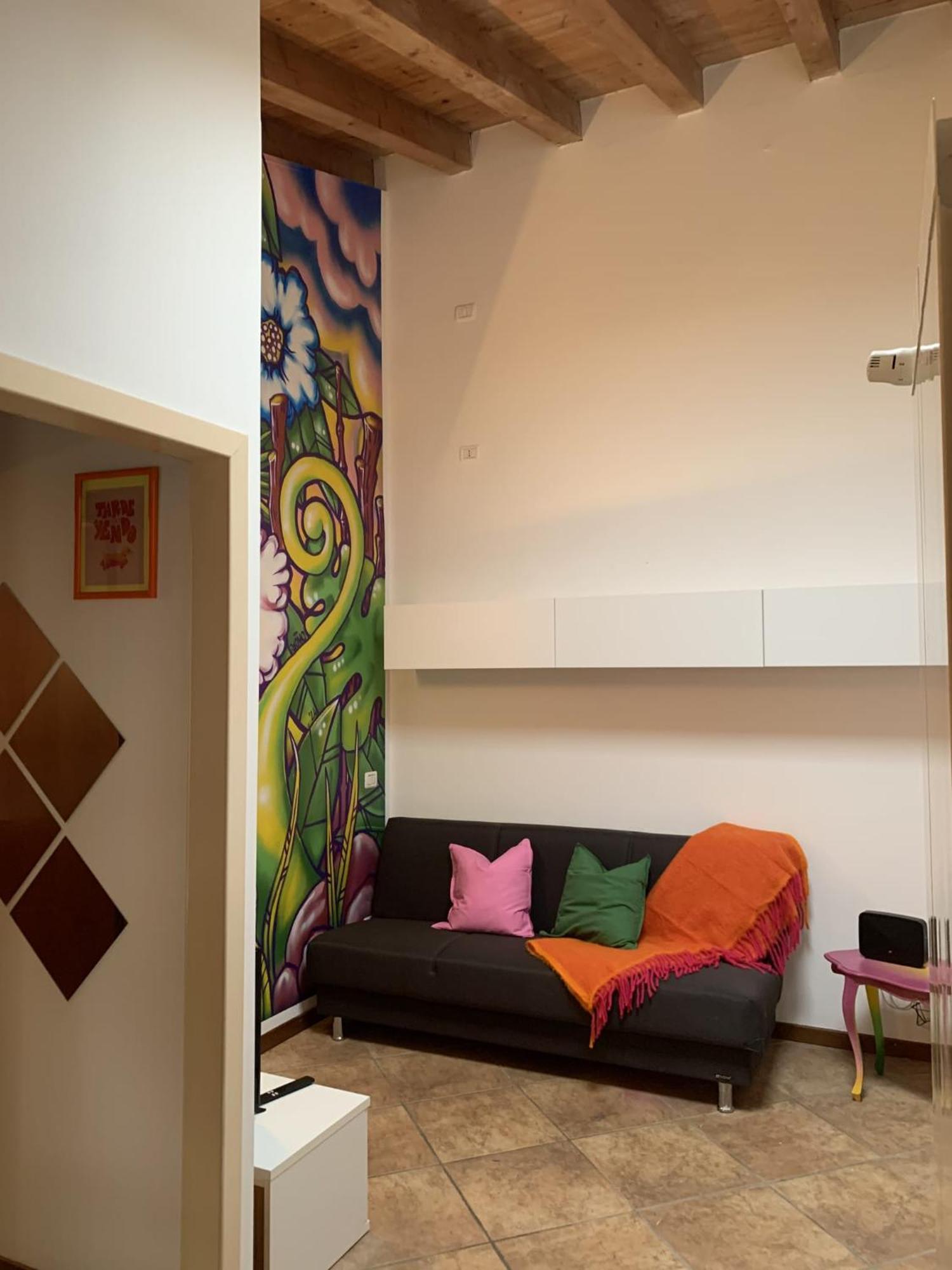 Pati Bilocale - Graffiti'S Apartment Bergamo Exteriér fotografie