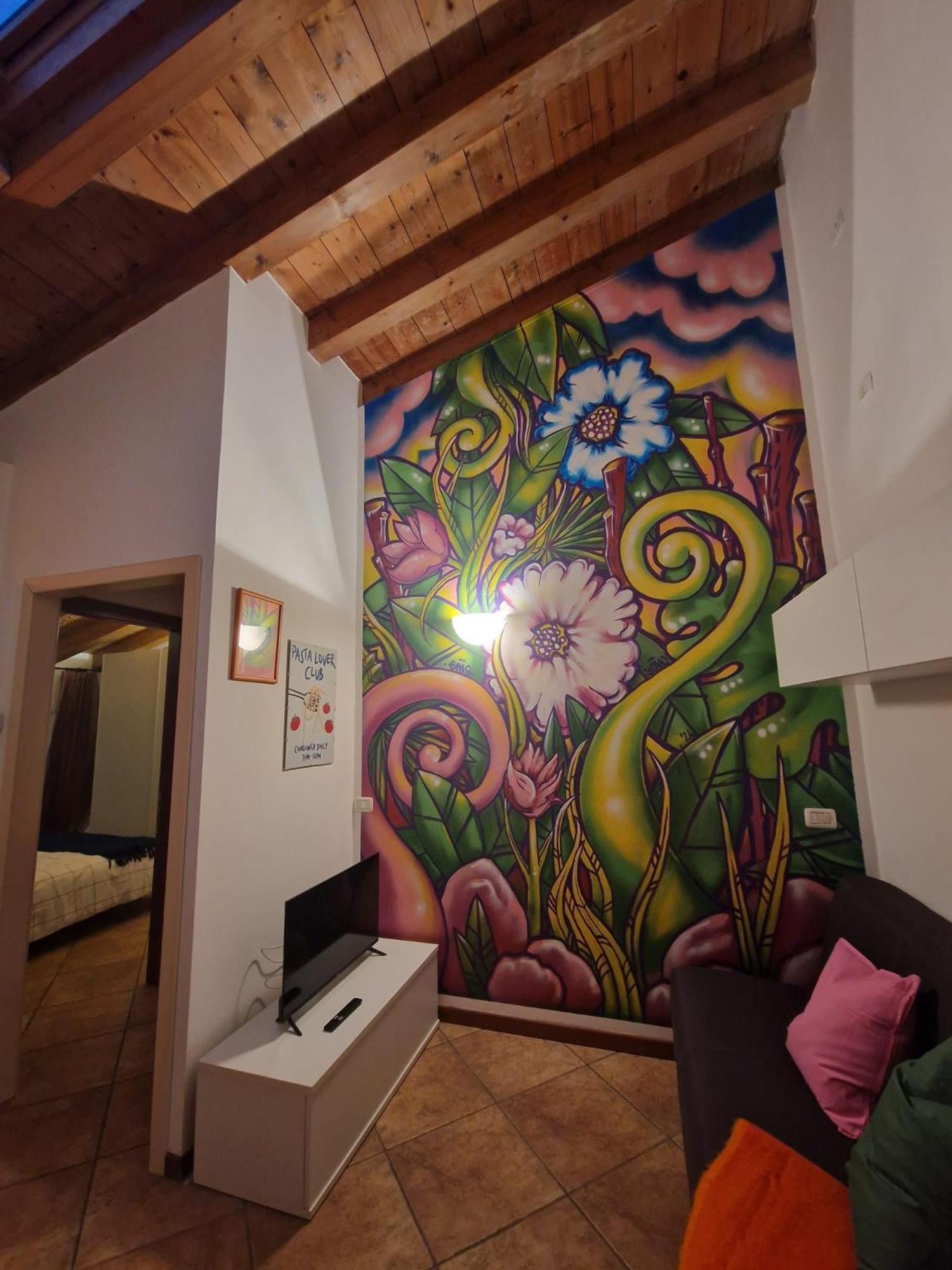 Pati Bilocale - Graffiti'S Apartment Bergamo Exteriér fotografie